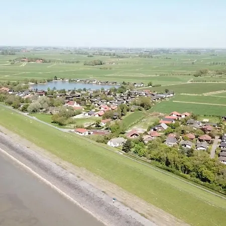J10 Eingefriedetes In Eckwarderhoerne By Interhome Holiday home Grosswurden