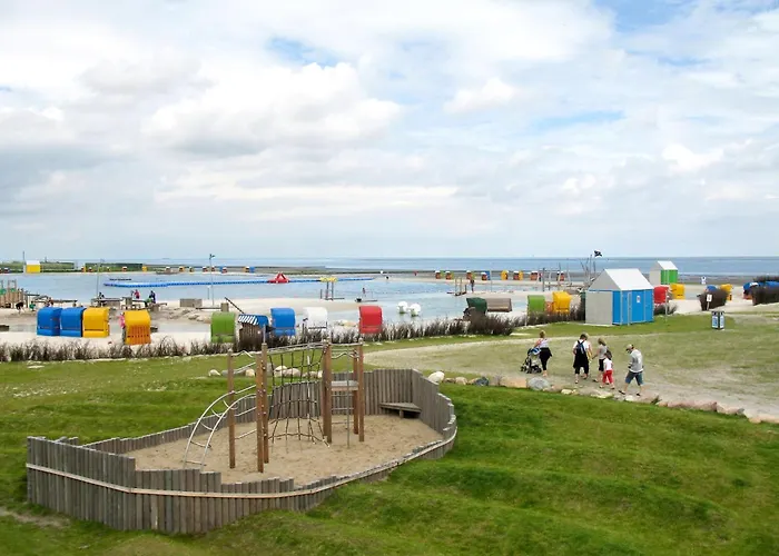 J10 Eingefriedetes In Eckwarderhoerne By Interhome Grosswurden